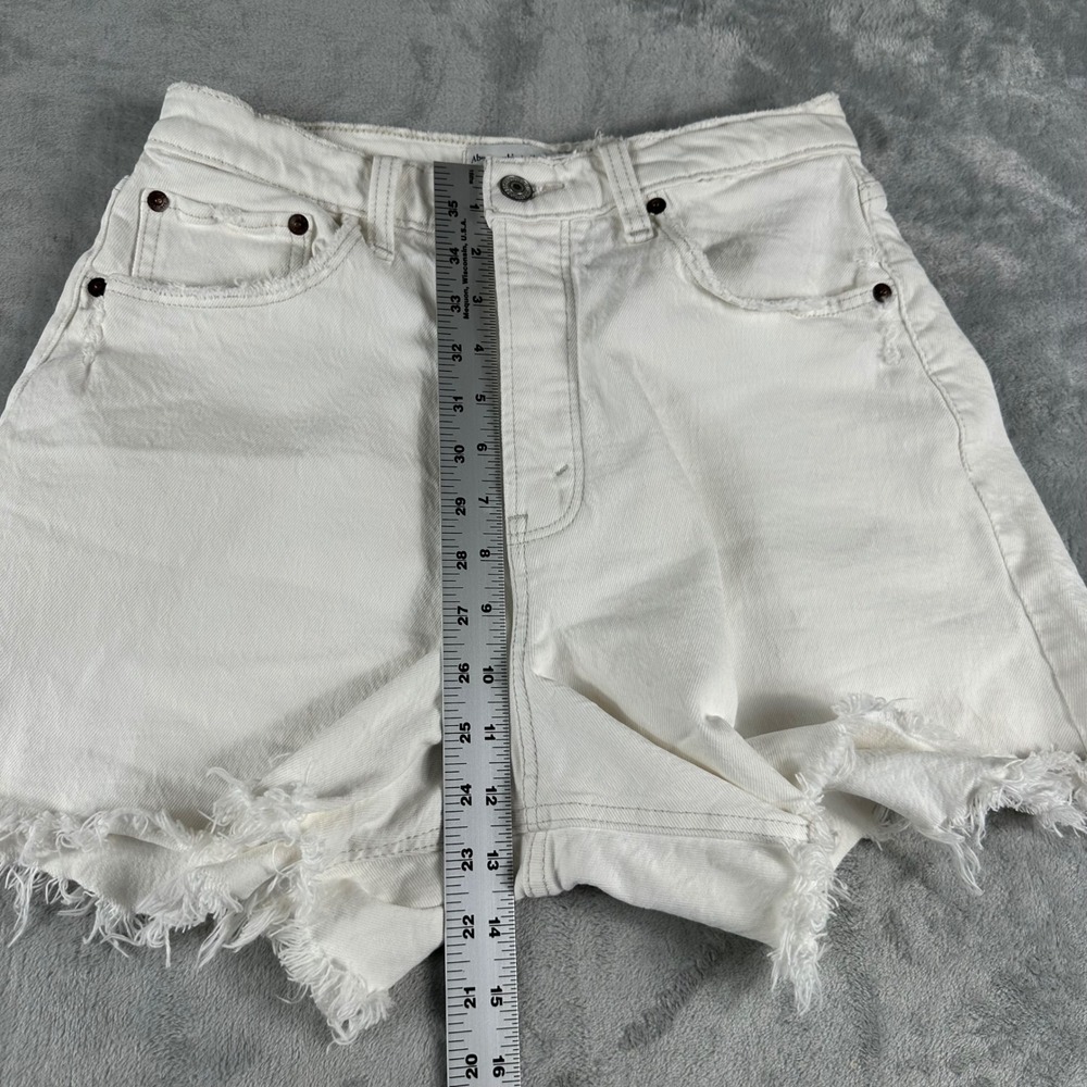 Abercrombie & Fitch The Dad Short Women 28 White High Rise Raw Hem Denim READ - Picture 7 of 9